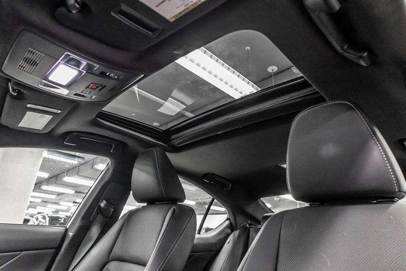 2022 Lexus IS - Image 35