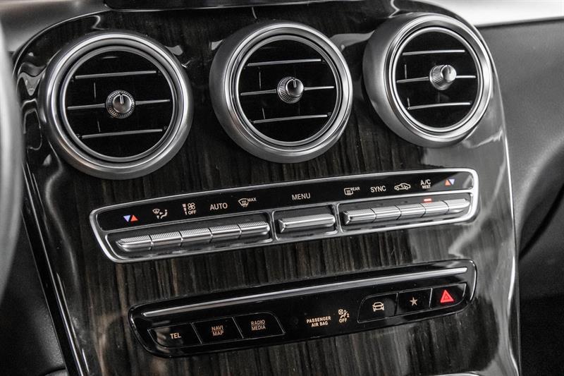 2020 Mercedes-Benz GLC - Image 25