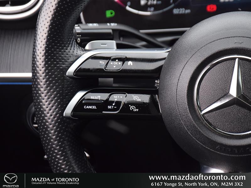 mercedes-benz C300 2023 - 19