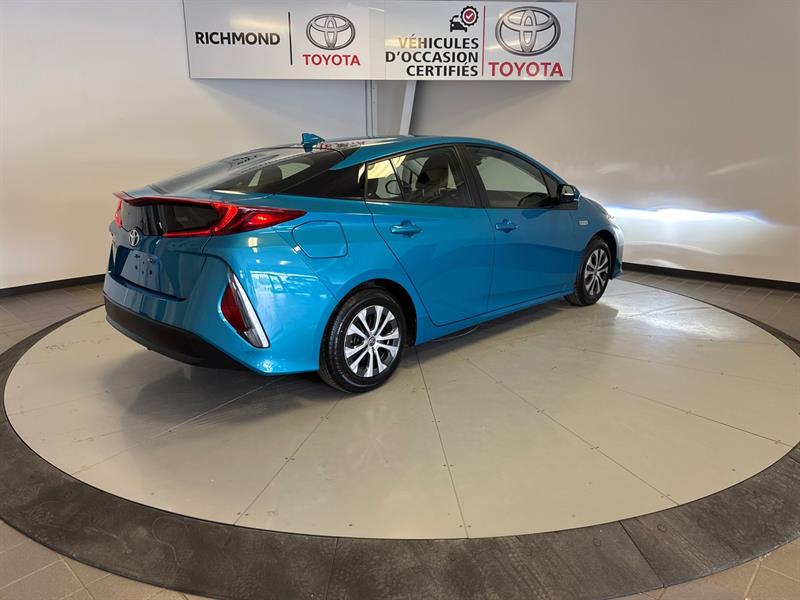 Toyota Prius Prime 9