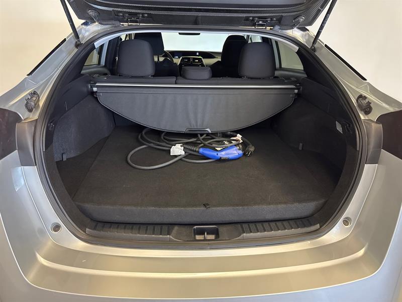 Toyota Prius Prime 17