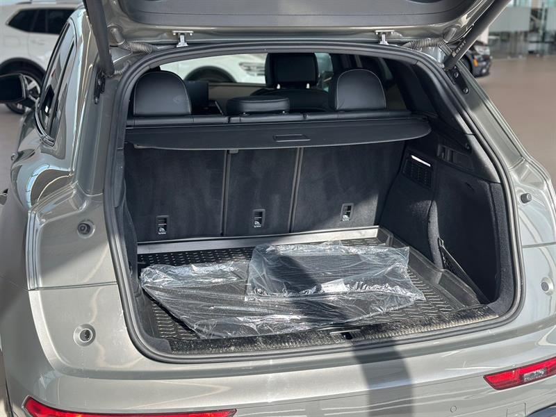 audi SQ5 2023 - 9