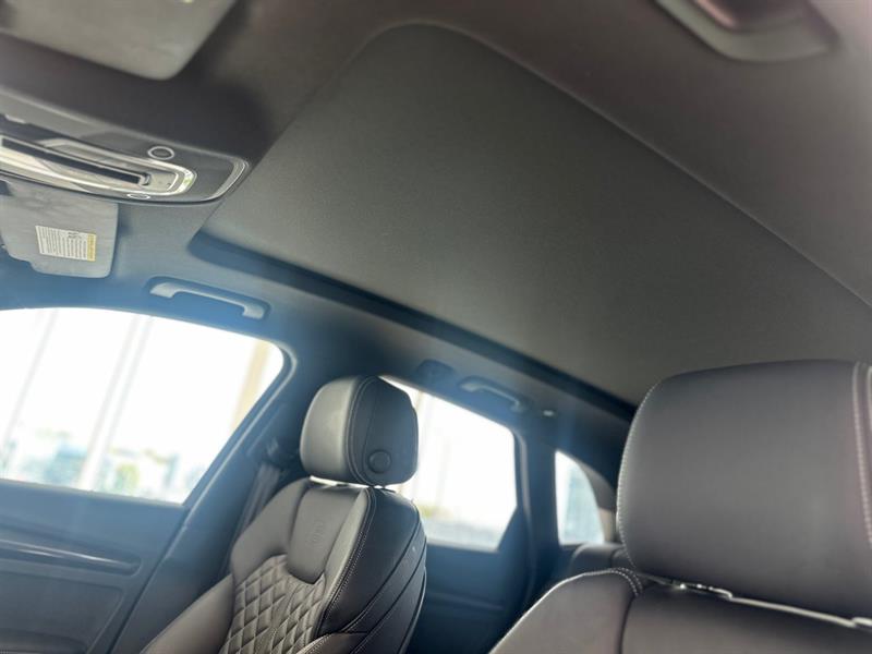 audi SQ5 2023 - 16