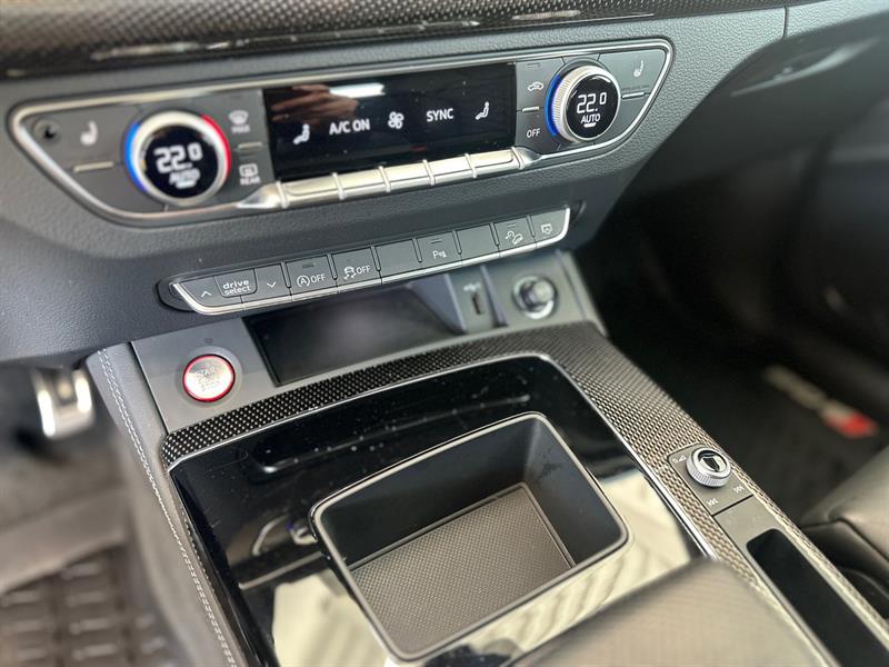 audi SQ5 2023 - 21