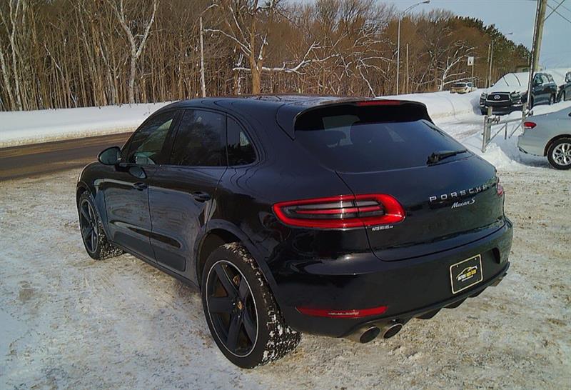 Porsche Macan 18