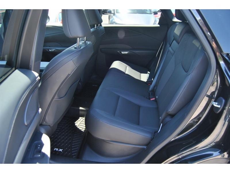 2023 Lexus RX - Image 10