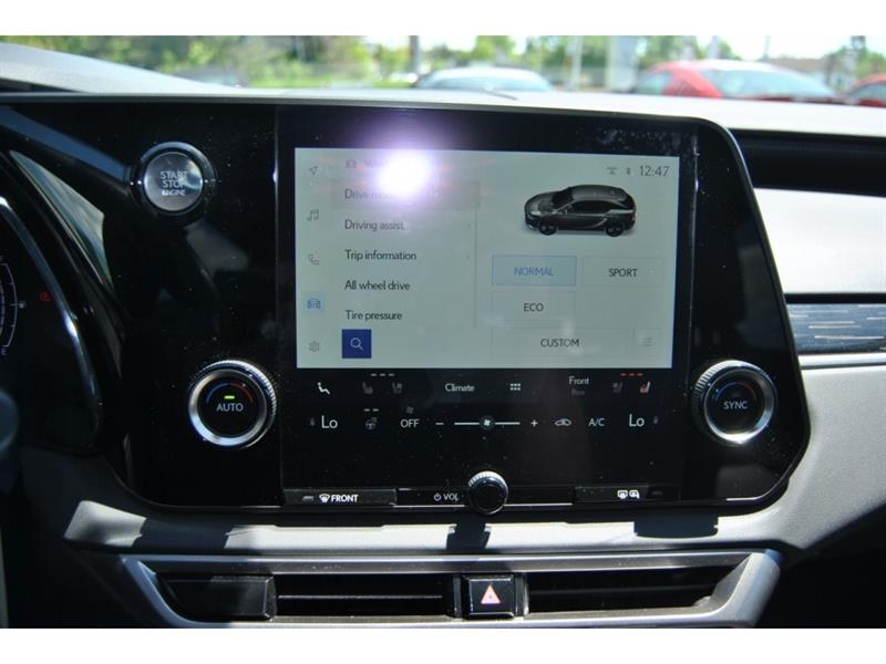 2023 Lexus RX - Image 20