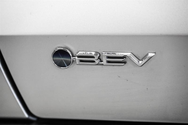 2024 Toyota BZ4X - Image 19