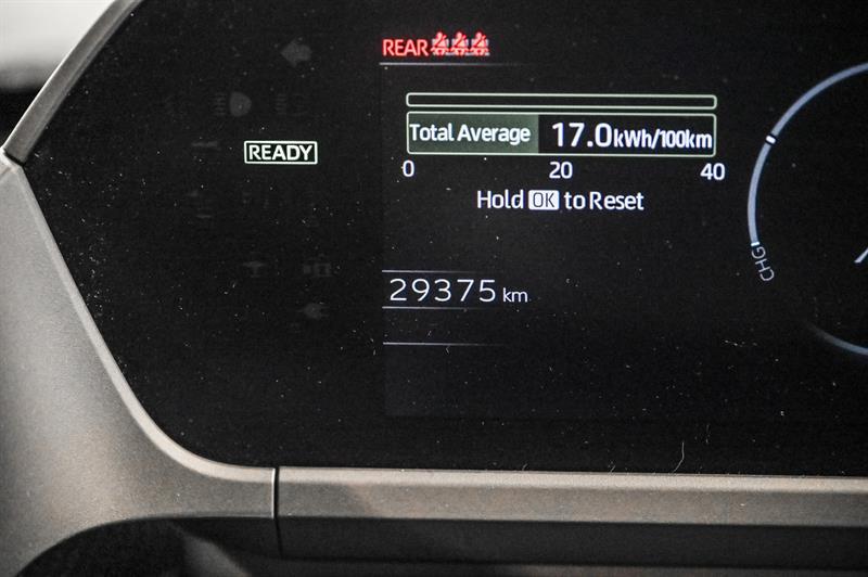 2024 Toyota BZ4X - Image 28