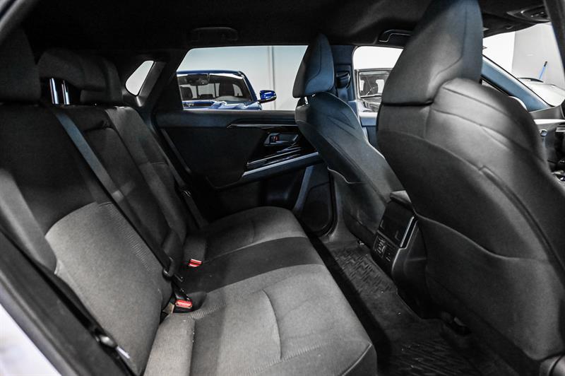 2024 Toyota BZ4X - Image 33