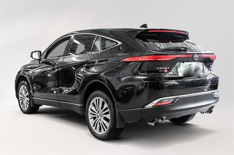 2022 Toyota Venza - Image 13
