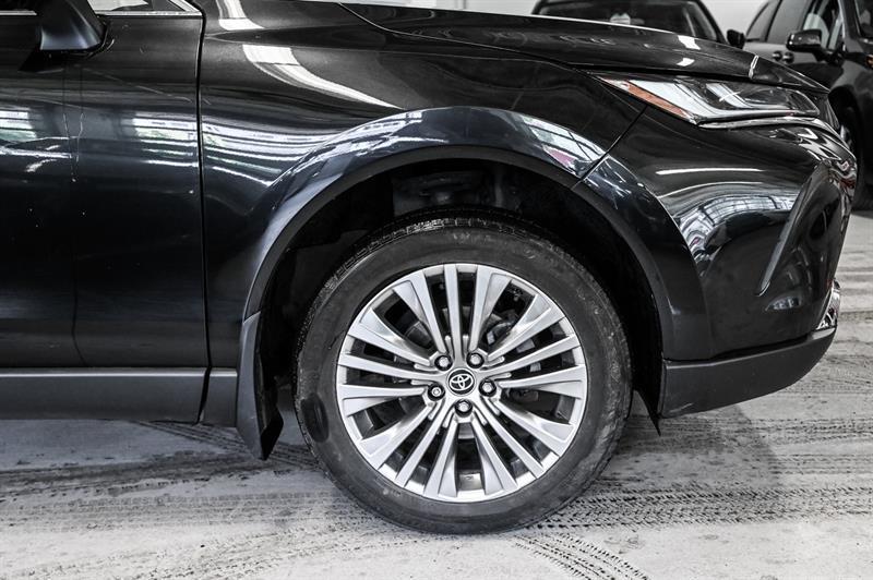 2022 Toyota Venza - Image 15