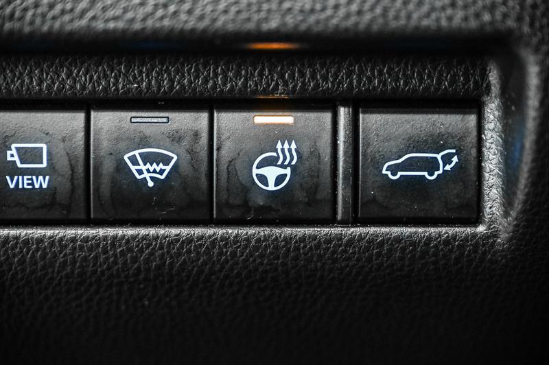 2022 Toyota Venza - Image 25