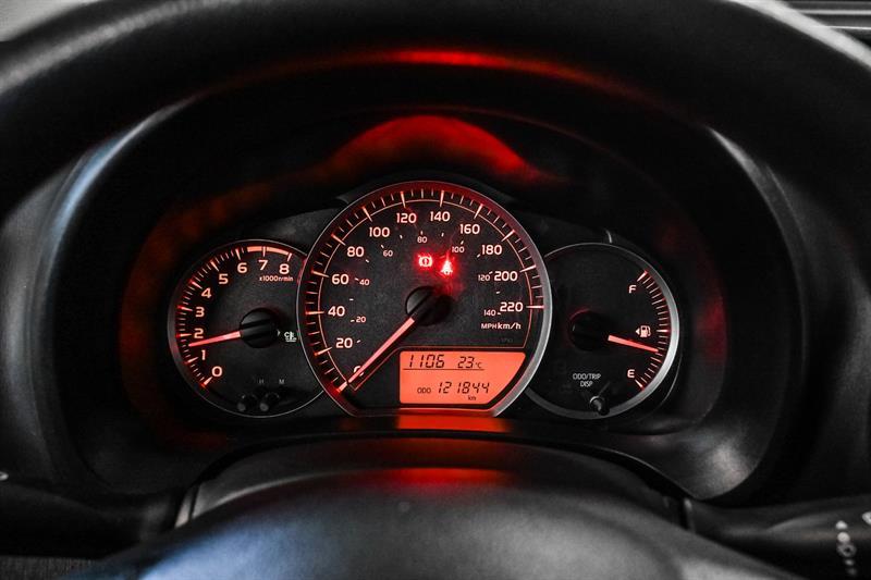 2013 Toyota Yaris - Image 19
