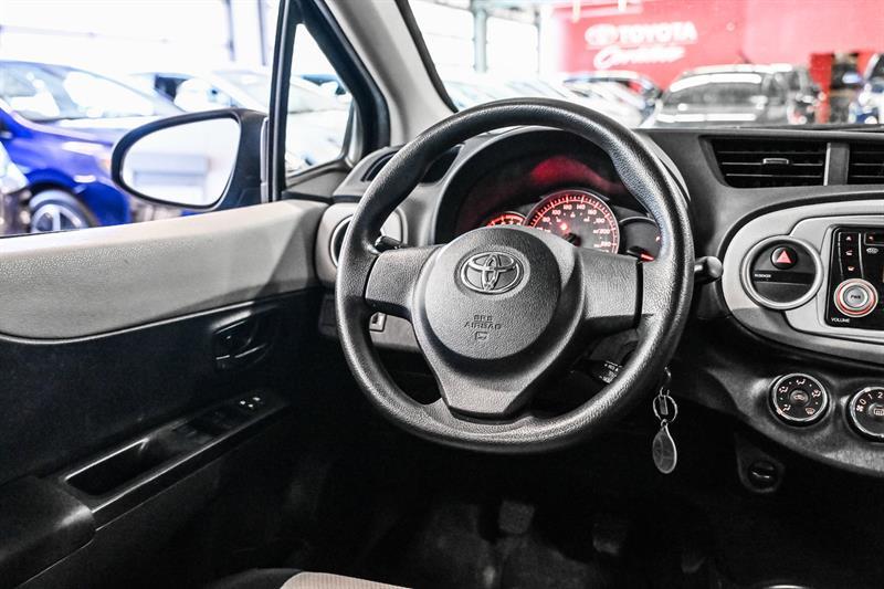 2013 Toyota Yaris - Image 24