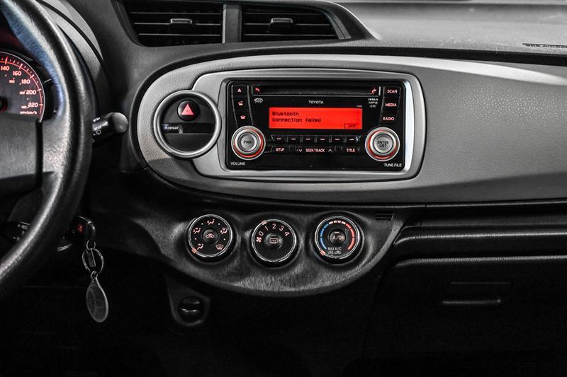 2013 Toyota Yaris - Image 25