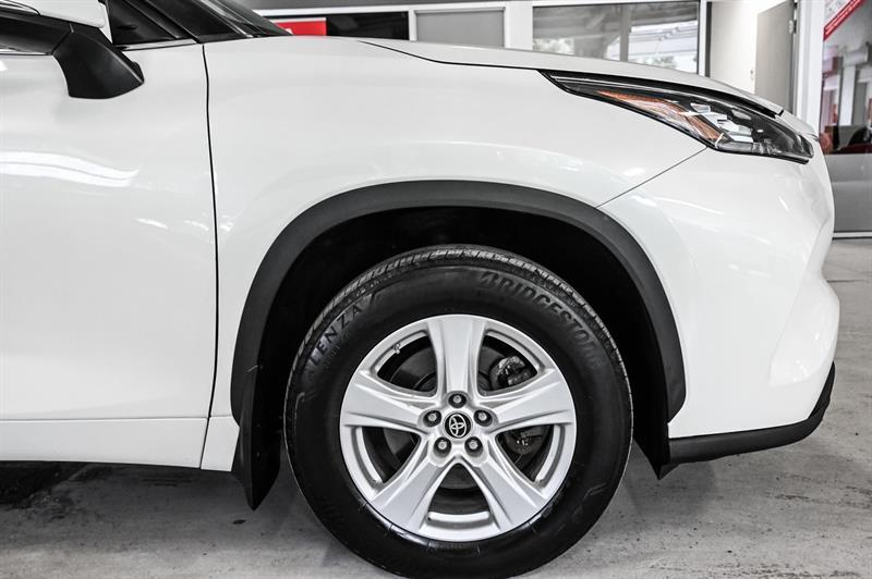 2020 Toyota Highlander - Image 12