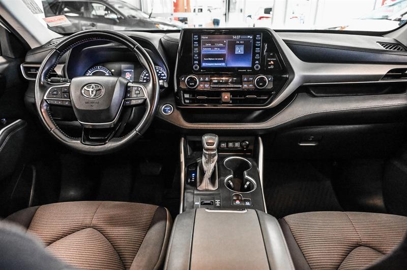 2020 Toyota Highlander - Image 31