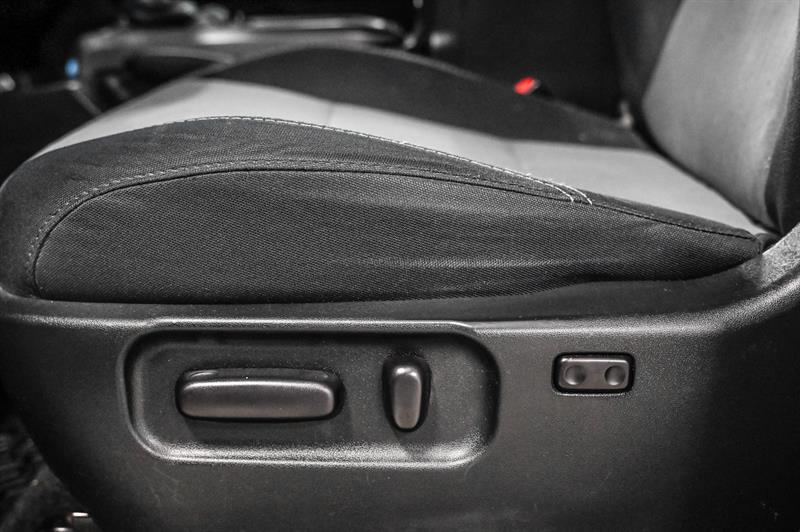 2020 Toyota Tacoma - Image 22