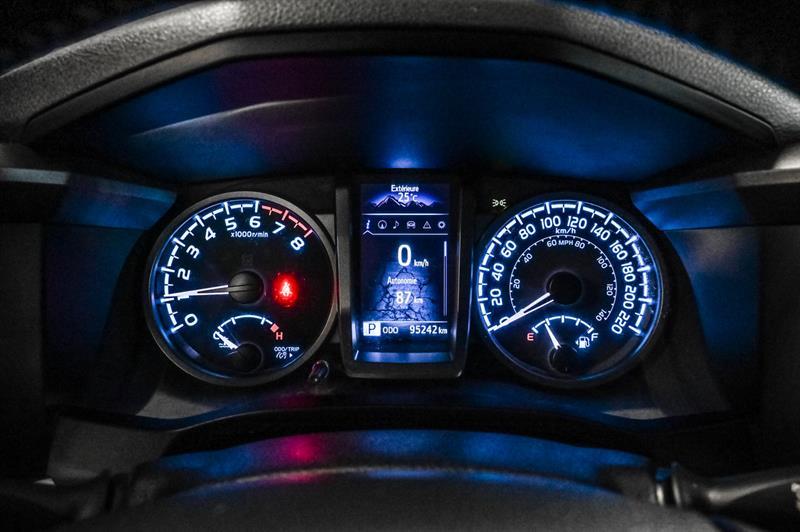 2020 Toyota Tacoma - Image 25