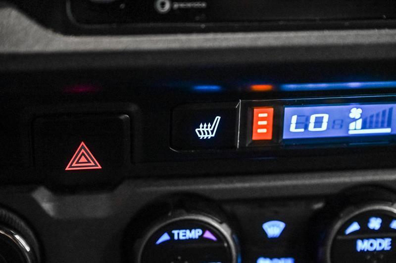 2020 Toyota Tacoma - Image 29