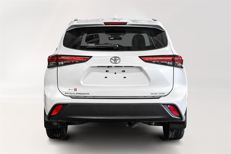 2023 Toyota Highlander - Image 6
