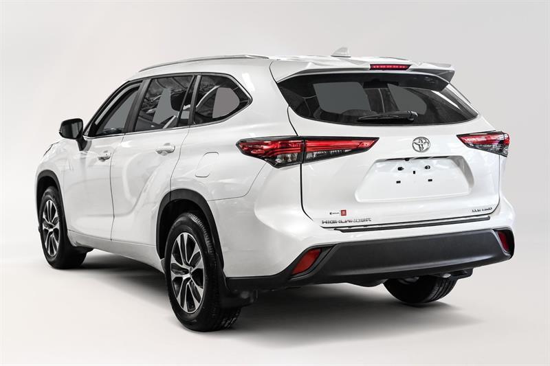 2023 Toyota Highlander - Image 8