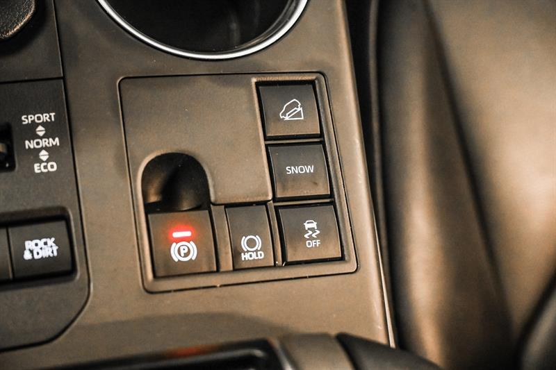 2023 Toyota Highlander - Image 27