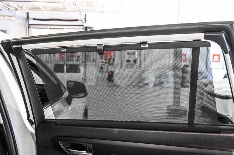 2023 Toyota Highlander - Image 33