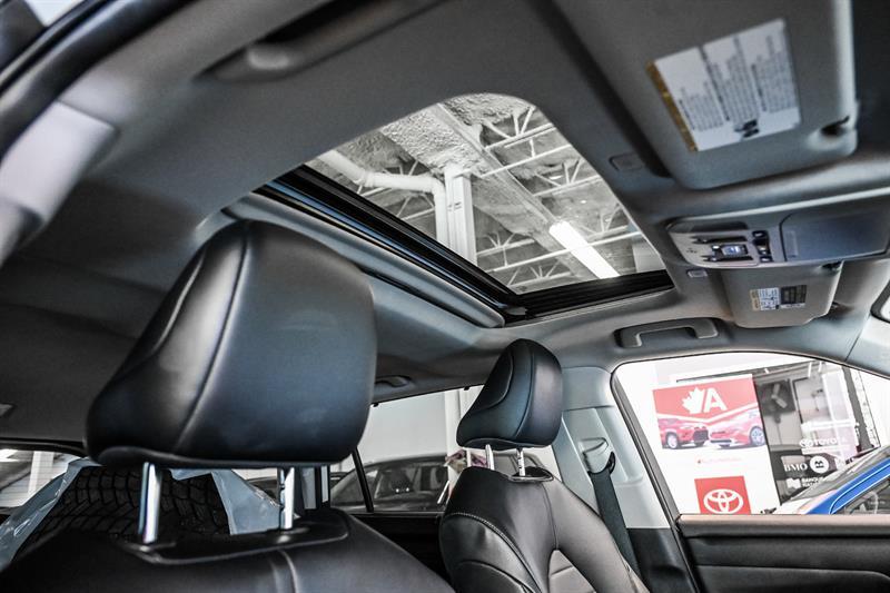 2023 Toyota Highlander - Image 38
