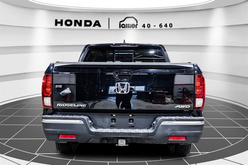 2020 Honda Ridgeline - Image 6