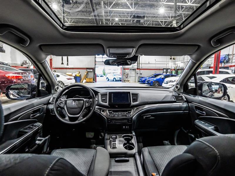 2020 Honda Ridgeline - Image 15