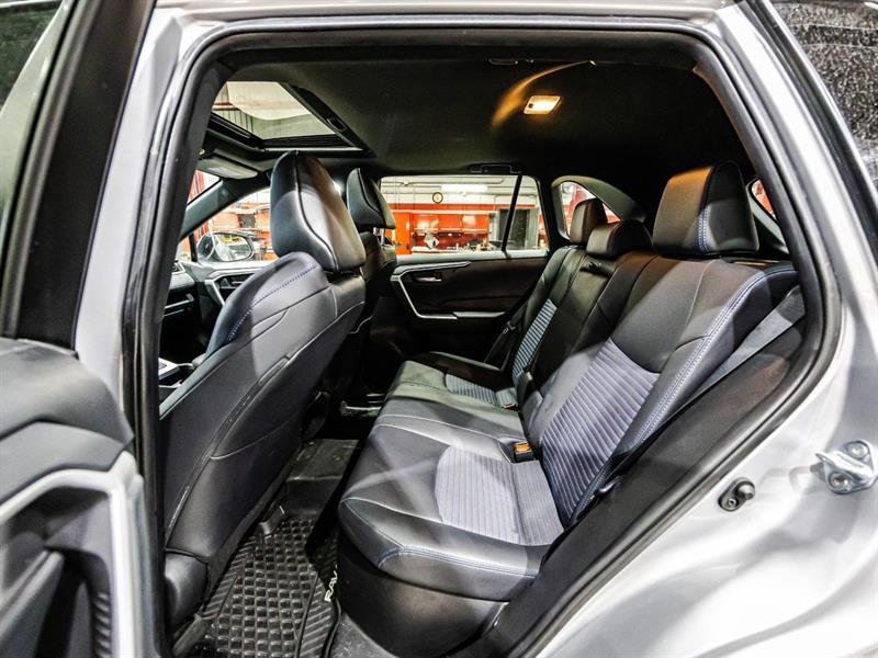 2021 Toyota RAV4 - Image 13