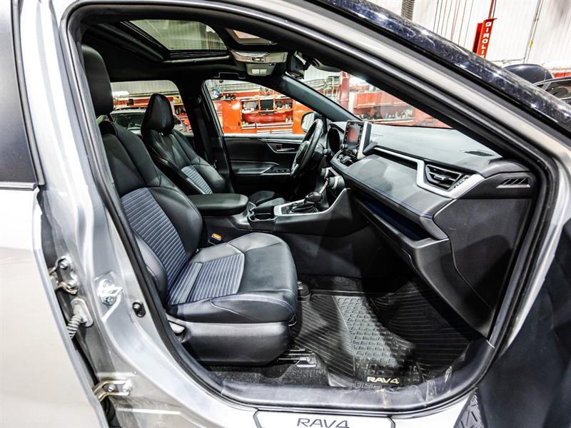 2021 Toyota RAV4 - Image 18