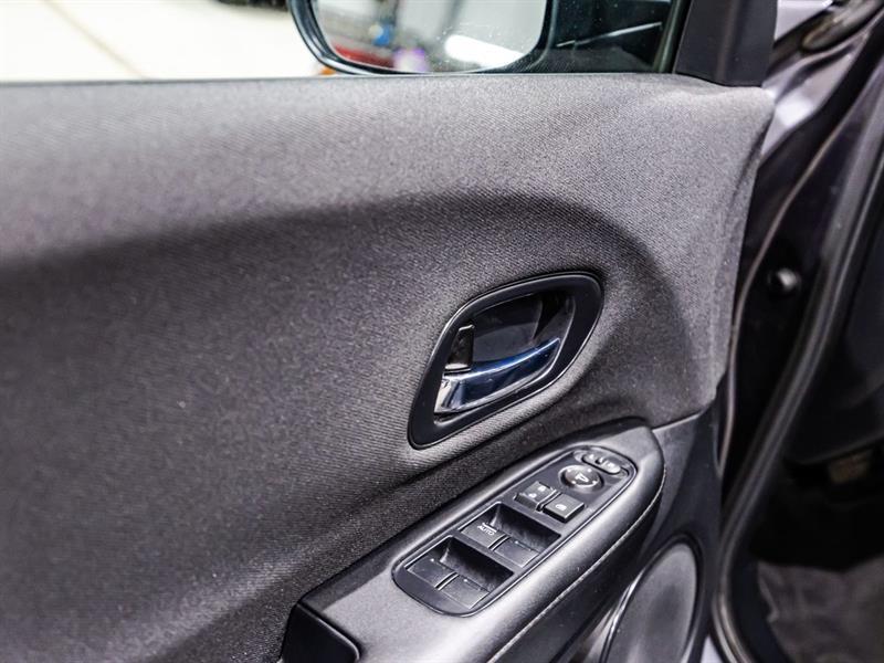2021 Honda HR-V - Image 11