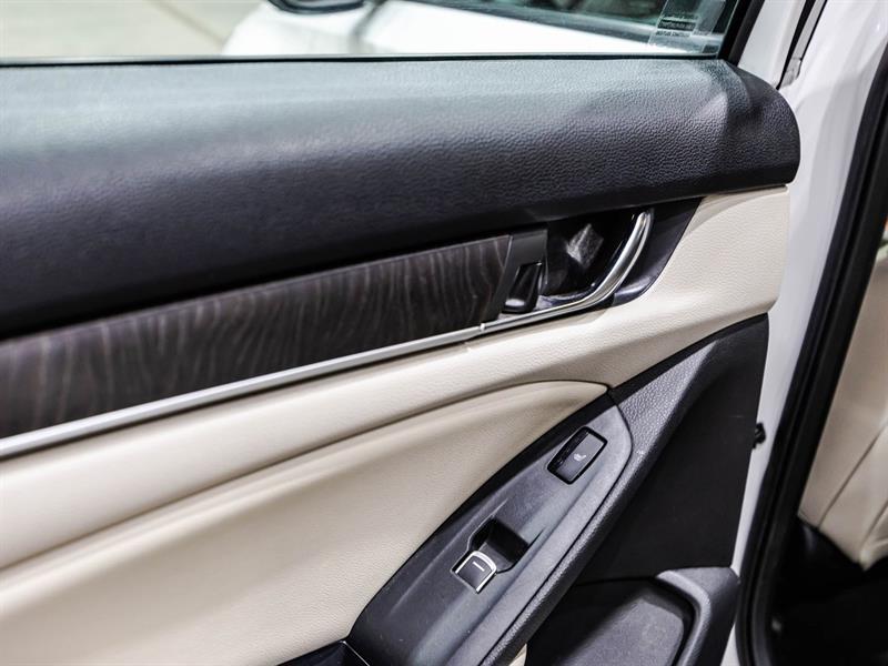 2020 Honda Accord - Image 12
