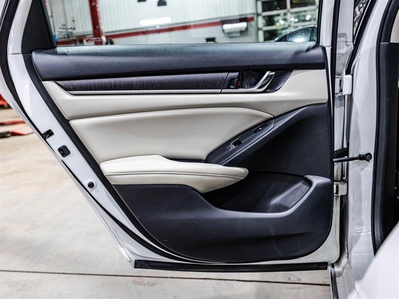 2020 Honda Accord - Image 13