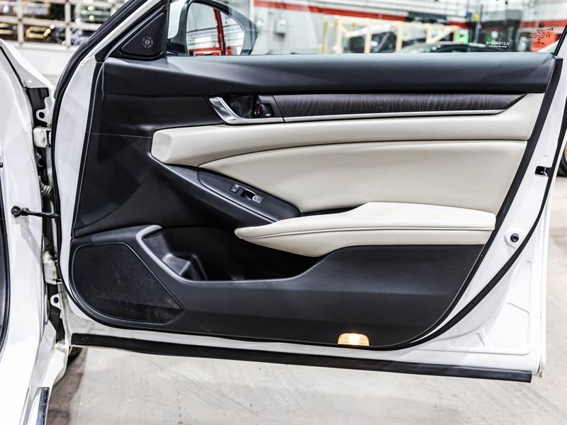 2020 Honda Accord - Image 17