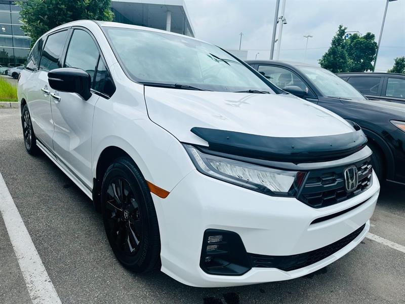 2025 Honda Odyssey - Image 2