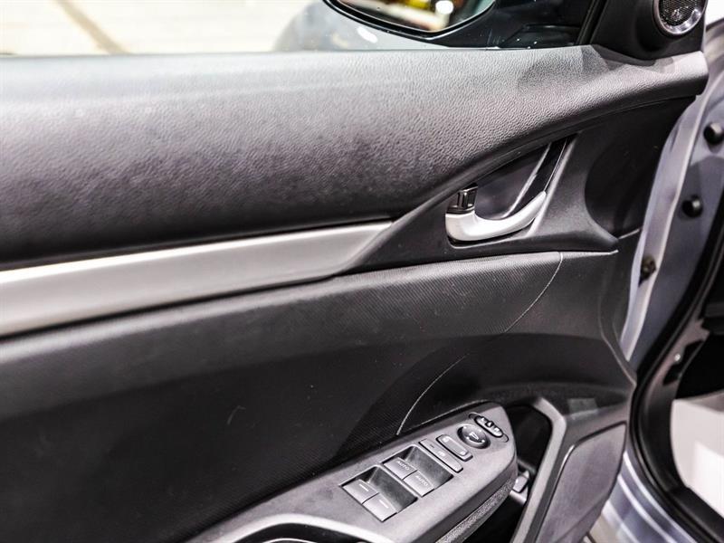 2018 Honda Civic - Image 11