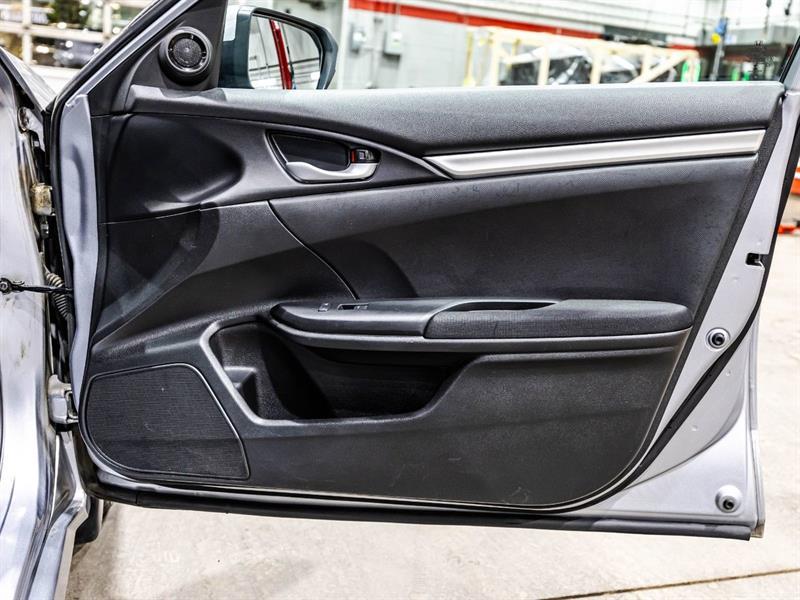 2018 Honda Civic - Image 16