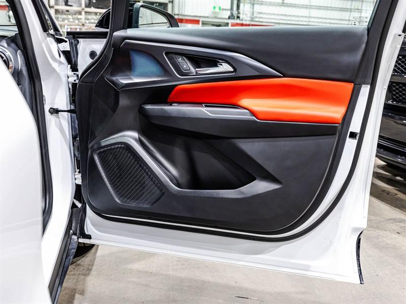 2024 Chevrolet Equinox - Image 17