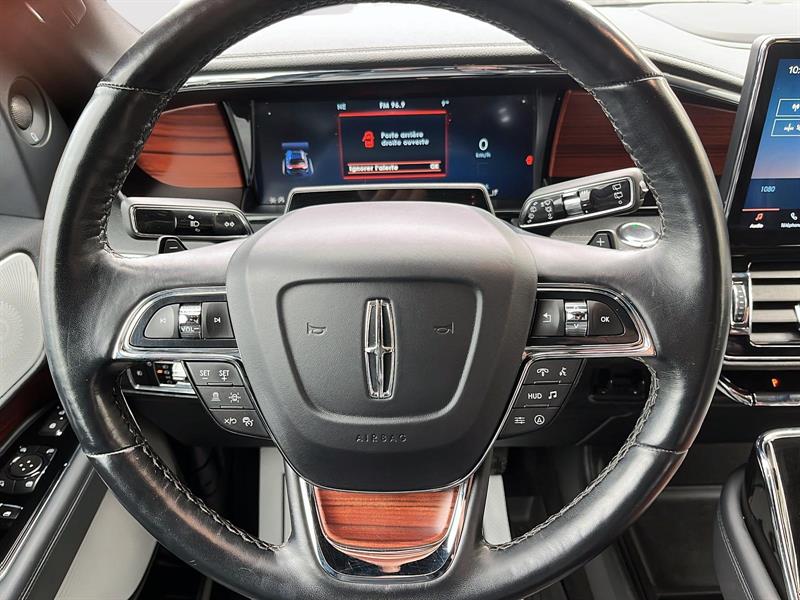 lincoln Navigator 2023 - 16