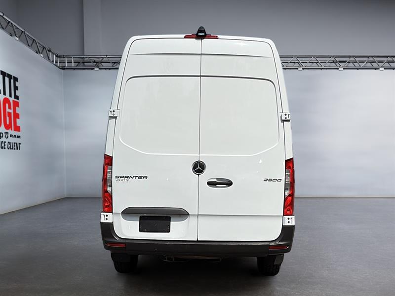 mercedes-benz Sprinter 2022 - 3