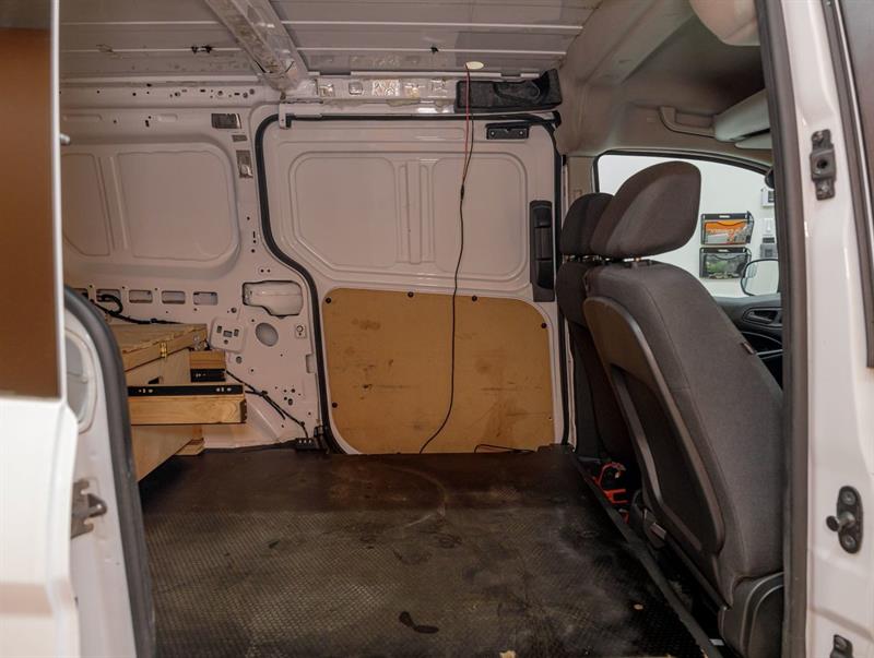 ford Transit Connect 2017 - 27