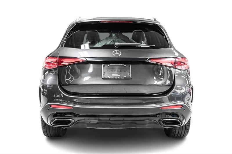 2025 Mercedes-Benz GLC - Image 10