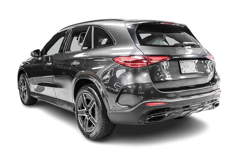 2025 Mercedes-Benz GLC - Image 12
