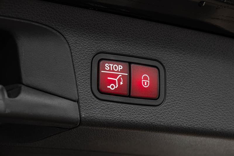 2023 Mercedes-Benz GLS - Image 8