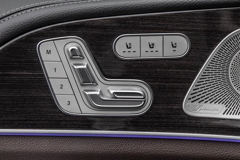 2023 Mercedes-Benz GLS - Image 10