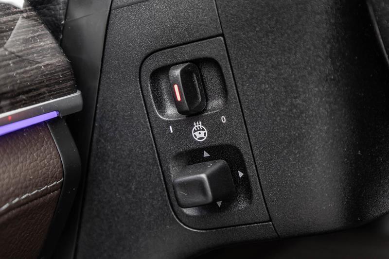 2023 Mercedes-Benz GLS - Image 13